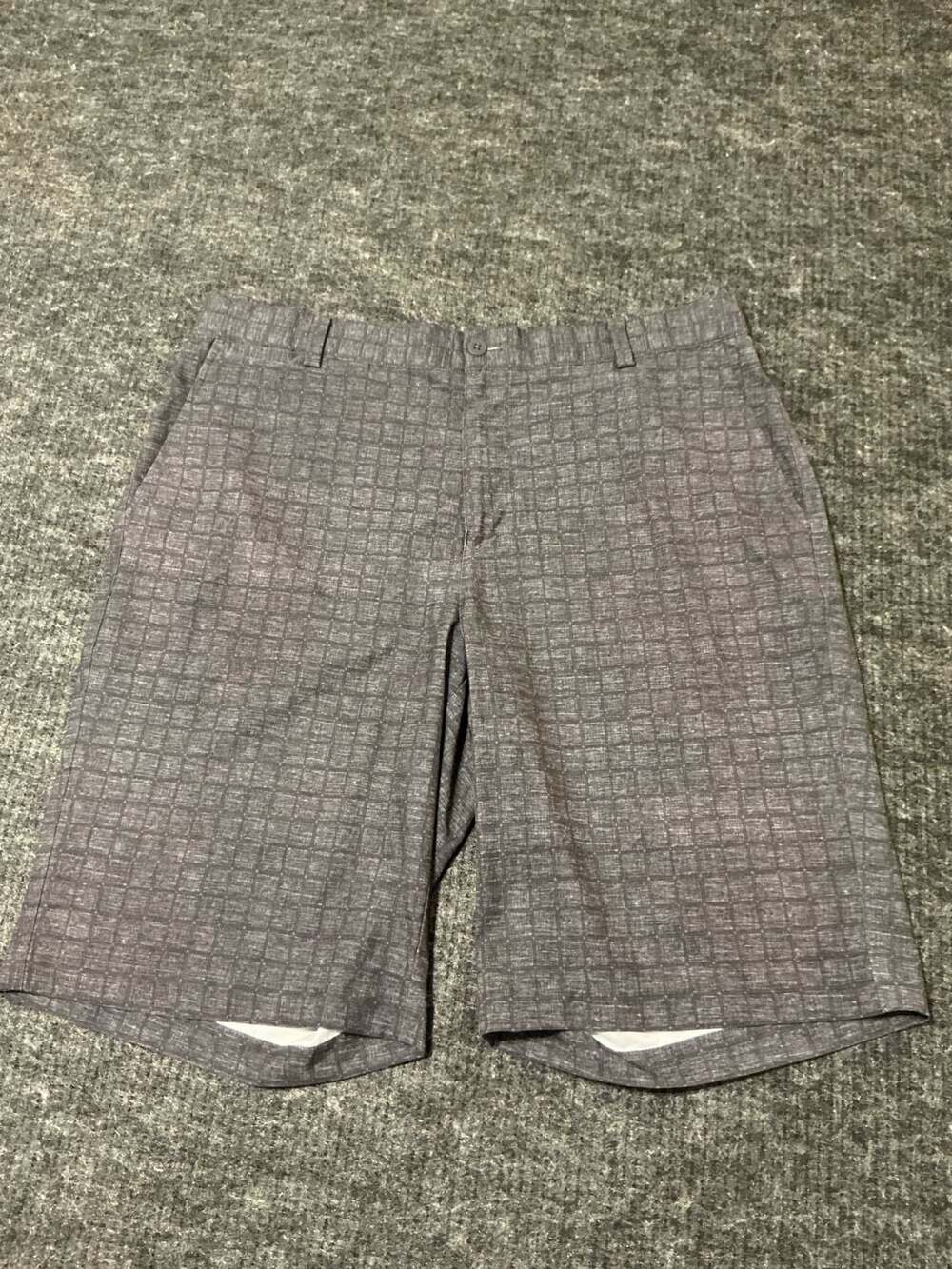 Nike Golf Tour Performance Dri-Fit Plaid Shorts Mens Size 34 Gray 4 Pockets